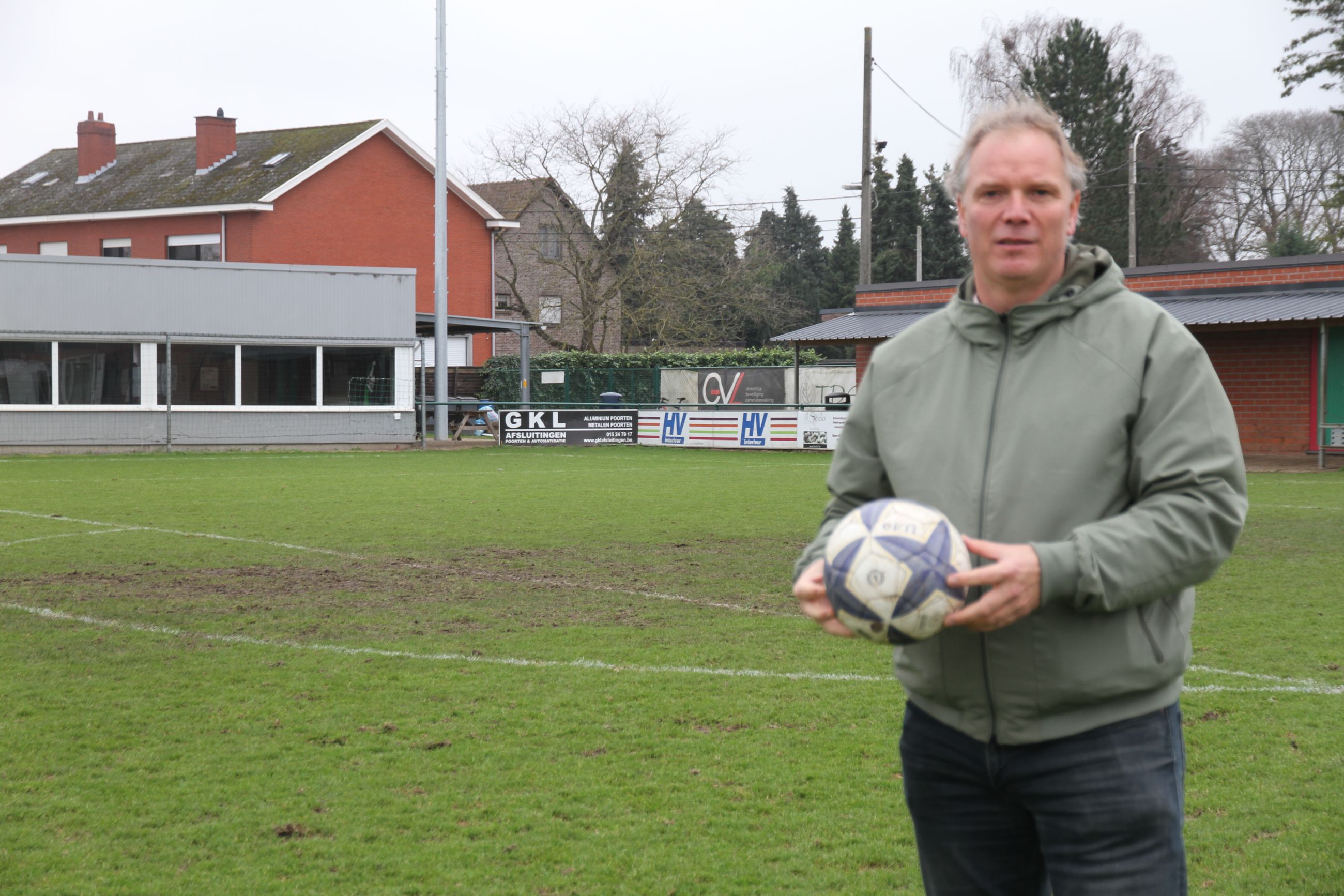 4 nieuwe kunstgrasvelden in Heist