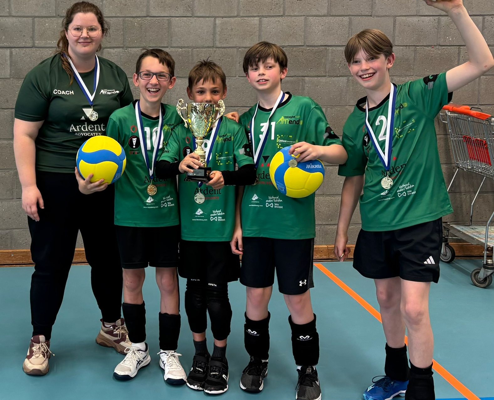 Booischotse volleyballertjes de beste van Vlaanderen
